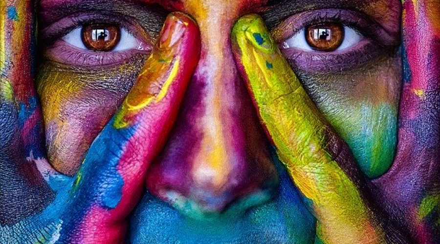 Amor diferente ou amor com diferença?